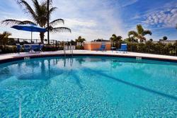 Holiday Inn Express and Suites Lake Okeechobee