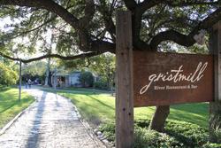 Holiday Inn Express and Suites New Braunfels