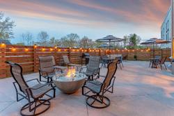 Holiday Inn Express and Suites Scottsburg
