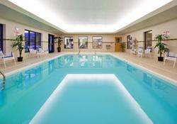 Holiday Inn Express and Suites Detroit - Utica