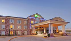 Holiday Inn Express and Suites Mountain Home