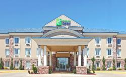 Holiday Inn Express and Suites Mountain Home