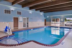 Holiday Inn Express Suites Siloam Springs