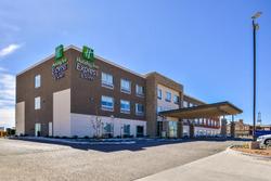 Holiday Inn Express and Suites Van Horn