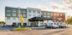 Holiday Inn Express and Suites Russellville