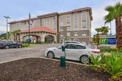 Holiday Inn Express and Suites St. Petersburg - Se