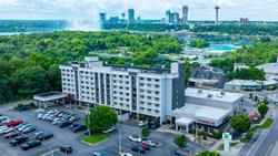 Holiday Inn Niagara Falls State Park Entry by IHG