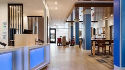 Holiday Inn Express & Suites Racine Sturtevant