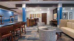 Holiday Inn Express & Suites Racine Sturtevant