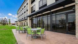 Holiday Inn Express & Suites Racine Sturtevant
