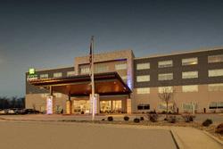 Holiday Inn Express & Suites Mount Vernon