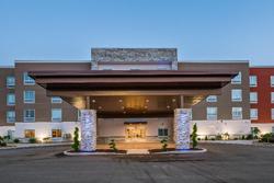 Holiday Inn Express & Suites Bend - South