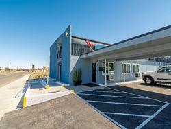 Azul Inn & Suites