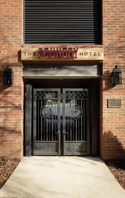 The Asheville Foundry Inn, Curio Collection by Hil