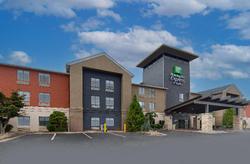 Holiday Inn Express & Suites Locust Grove