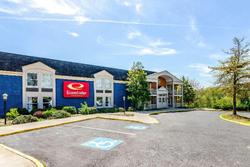 Econo Lodge Inn & Suites University