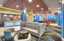 Holiday Inn Express & Suites Gainesville I-75