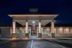 Ramada By Wyndham Midtown Grand Island
