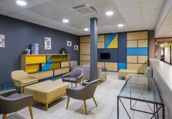 B&B Hôtel VILLENEUVE-LOUBET Village