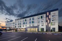 Courtyard Russellville