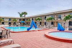Super 8 by Wyndham St. Petersburg