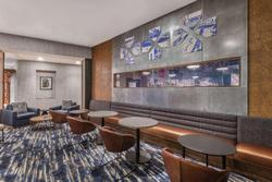 Hampton Inn & Suites Fort Wayne Downtown