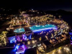 Red Rock Hotel & Suites by Selvese