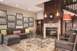 Country Inn & Suites by Radisson, Marinette, WI