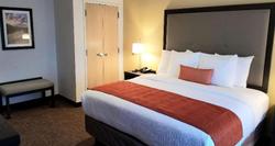 B/W Plus Elizabethtown Inn & Suites