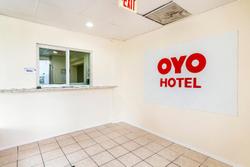 Oyo Hotel San Antonio Lackland AFB Seaworld Hwy90W
