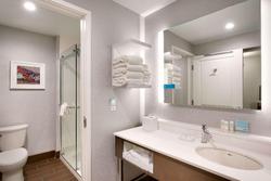 Hampton Inn & Suites Anaheim Convention Center