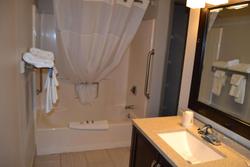Days Inn & Suites by Wyndham Sikeston MO