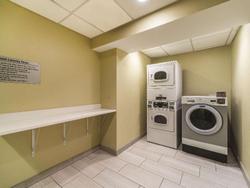 La Quinta Inn Suites By Wyndham Collinsville
