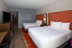 La Quinta Inn Suites By Wyndham Perry