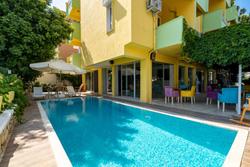 Umit Hotel