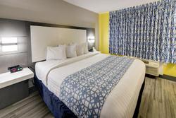 Emerald Coast Inn And Suites