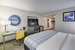 Emerald Coast Inn And Suites