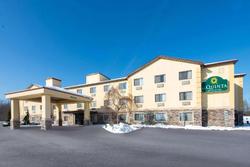 La Quinta Inn Suites By Wyndham Erie