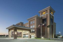 La Quinta Inn Suites By Wyndham Kingsville