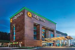 La Quinta Inn Suites By Wyndham Cleveland Tn