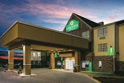 La Quinta Inn Suites By Wyndham Dallas Mesquite