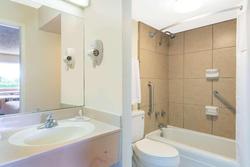 Super 8 By Wyndham Williamsburg