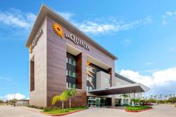 La Quinta Inn Suites Mcallen Convention Center