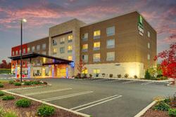 Holiday Inn Express & Suites Middletown - Goshen