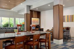 Holiday Inn Express And Suites Dalton - Walnut Ave