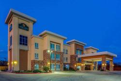 La Quinta Inn Suites Luling