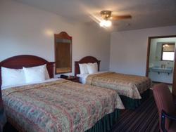 Huggy Bear Motel Warren