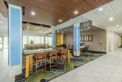 Holiday Inn Express & Suites Lindale