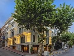 Grand Naki Hotel