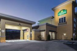 La Quinta Inn & Suites Knoxville Papermill